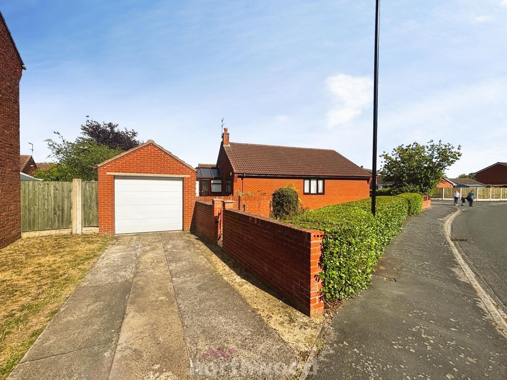 Property photo 1 of 26