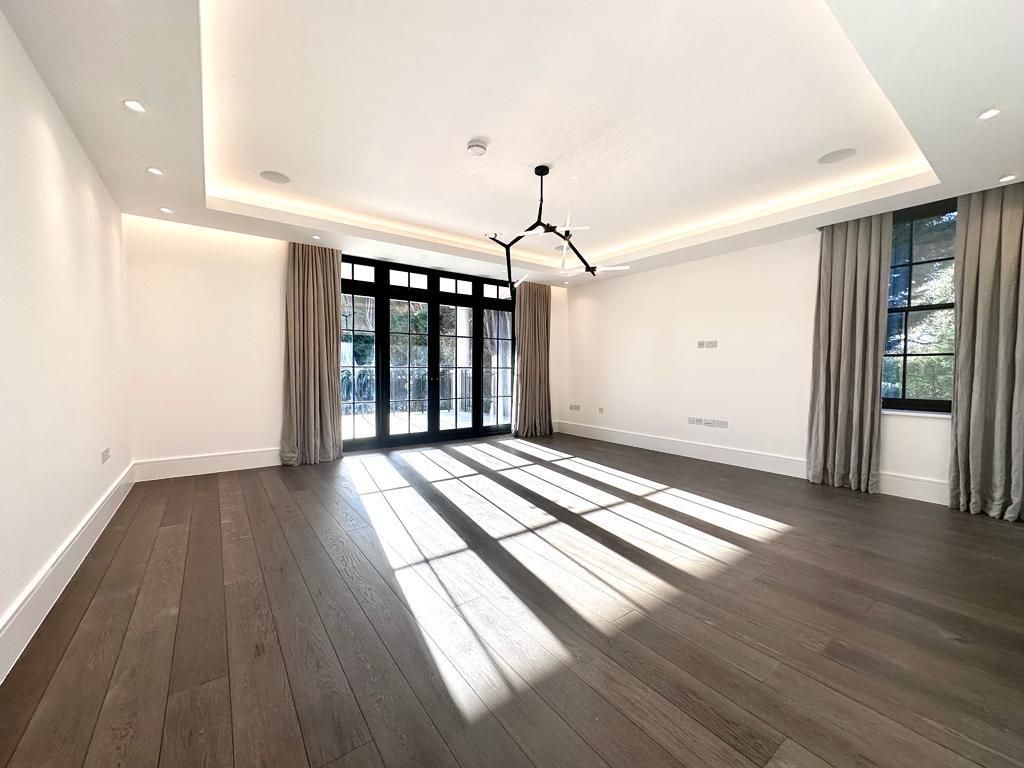 Property photo 2 of 14 E30984Ab-3F77-4809-8796-E6F96916E79c.Jpg