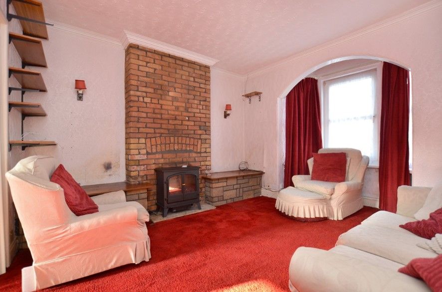Property photo 3 of 13
