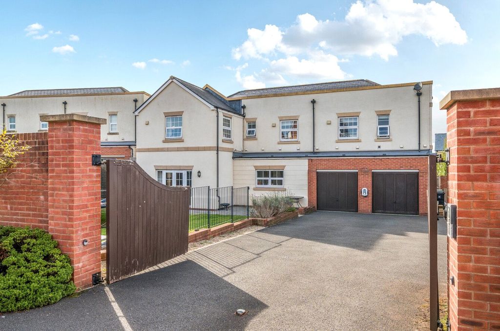 Property photo 2 of 14 Rear Elevation