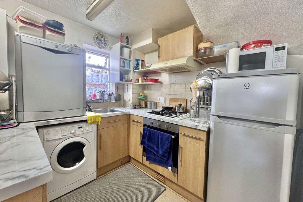 Property photo 2 of 4