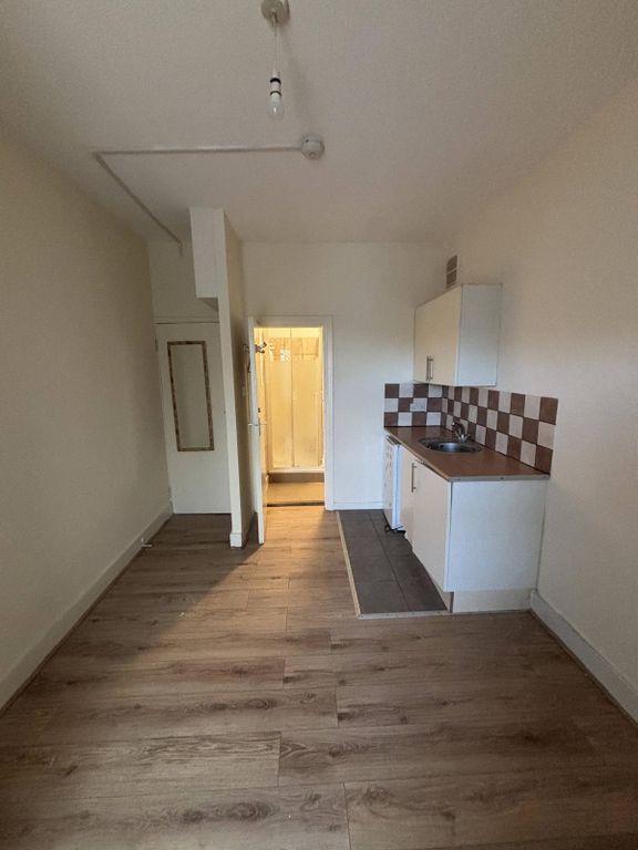 Property photo 3 of 5 Gallery