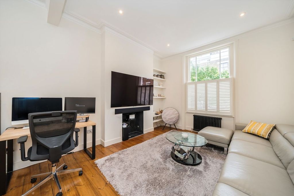 Property photo 3 of 11