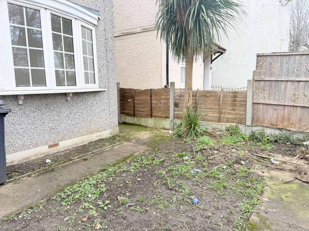 Property photo 2 of 12 Gallery