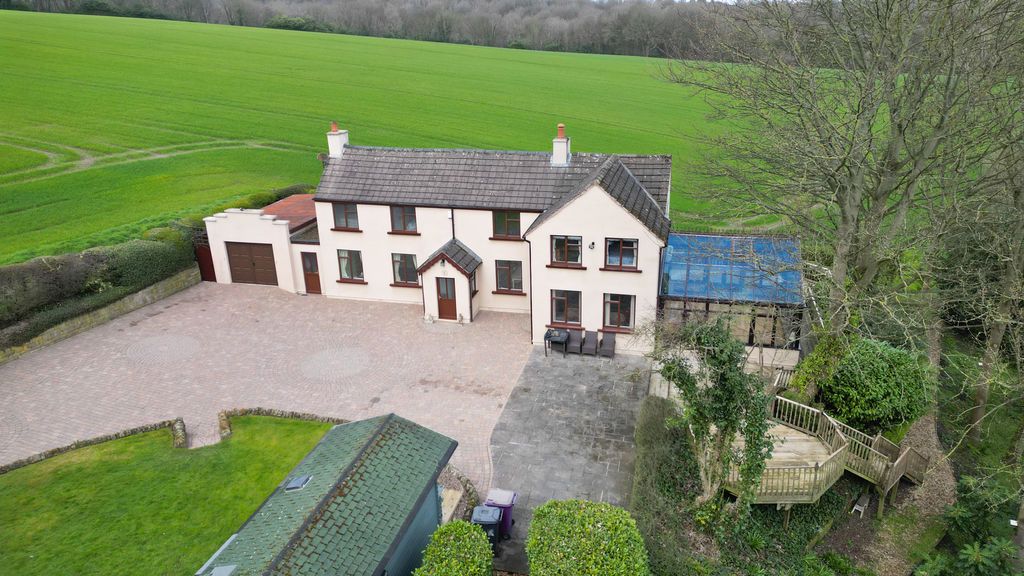 Property photo 3 of 45 Drone