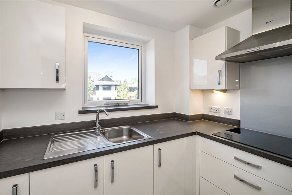 Property photo 1 of 10 Picture No. 06