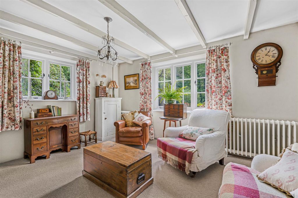 Property photo 3 of 41 Sitting Room