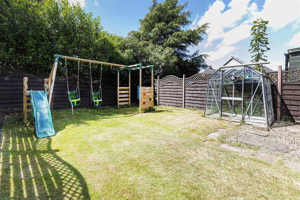 Property photo 2 of 26