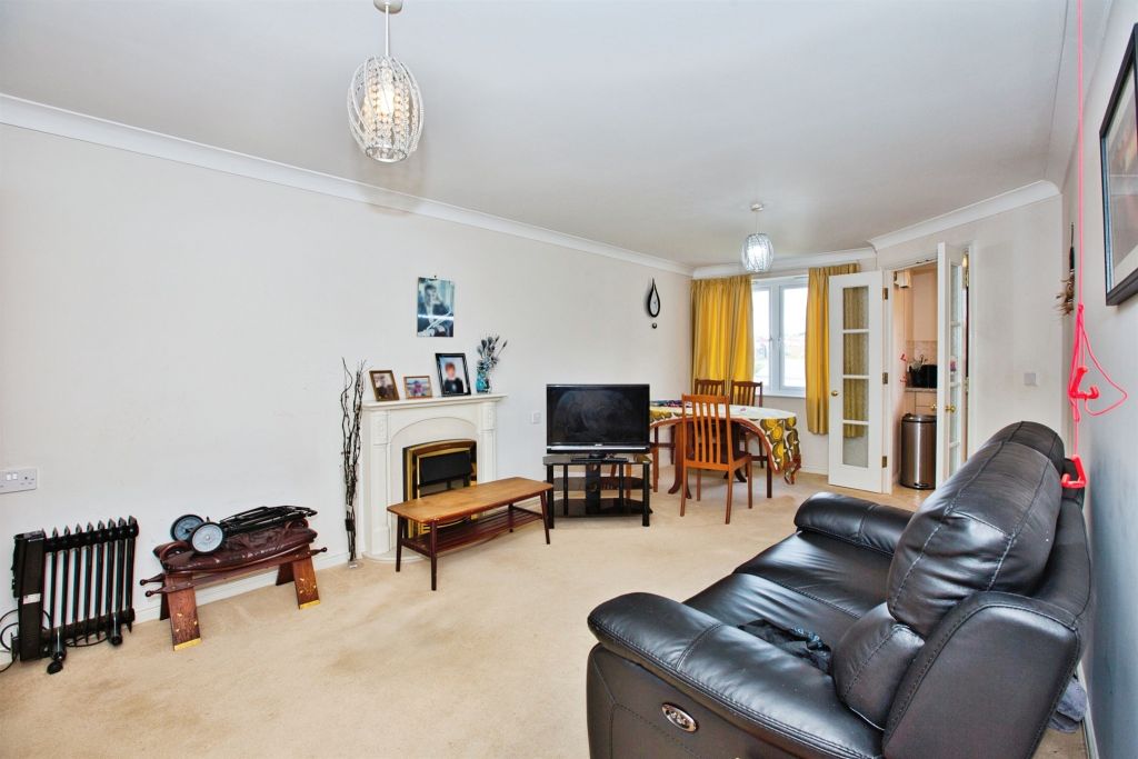 Property photo 2 of 13