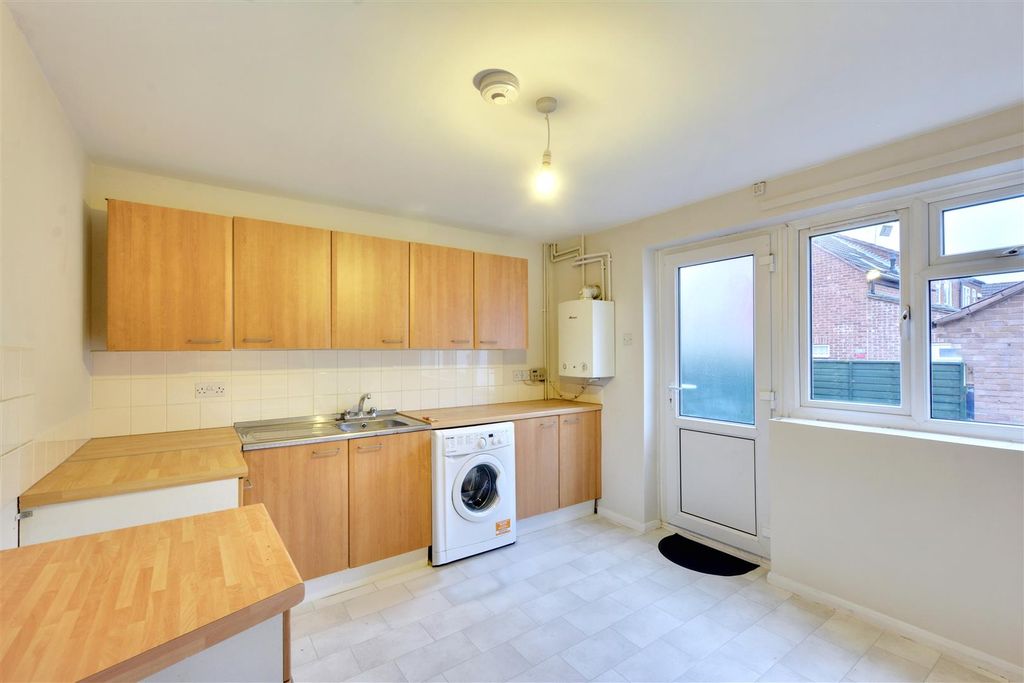 Property photo 2 of 14 Kitchen_3.Jpeg