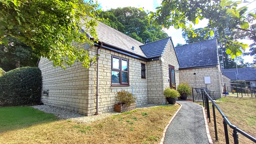 Property photo 3 of 14