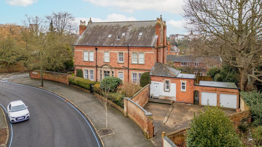 Additional image 26 of 3 bed flat for saleLincoln Circus, The Park NG7