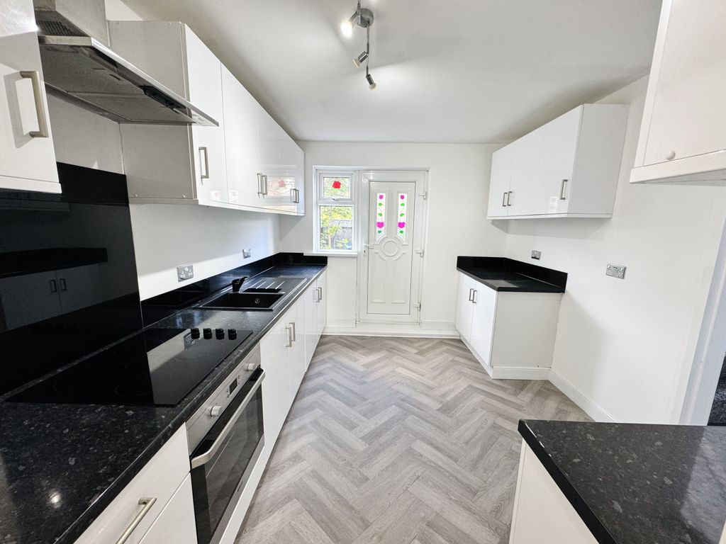 Property photo 2 of 16 Img_7755
