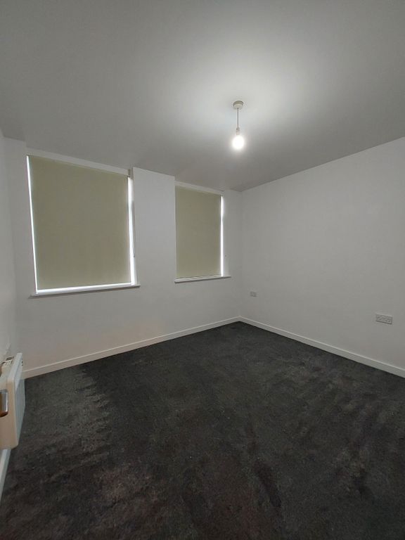 Property photo 3 of 5