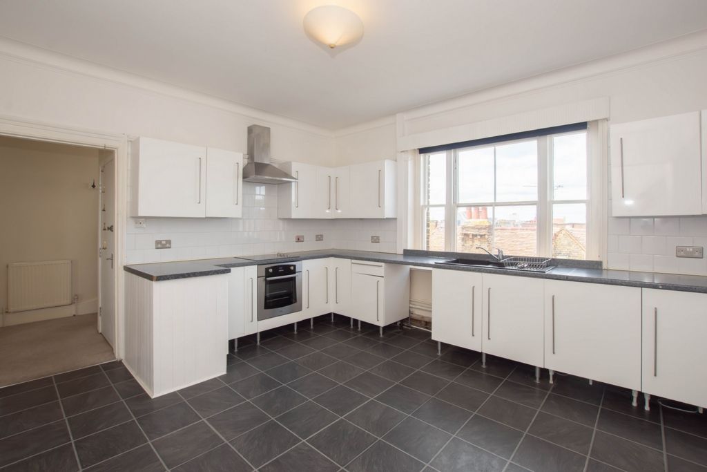 Property photo 2 of 10 Kitchen/Diner