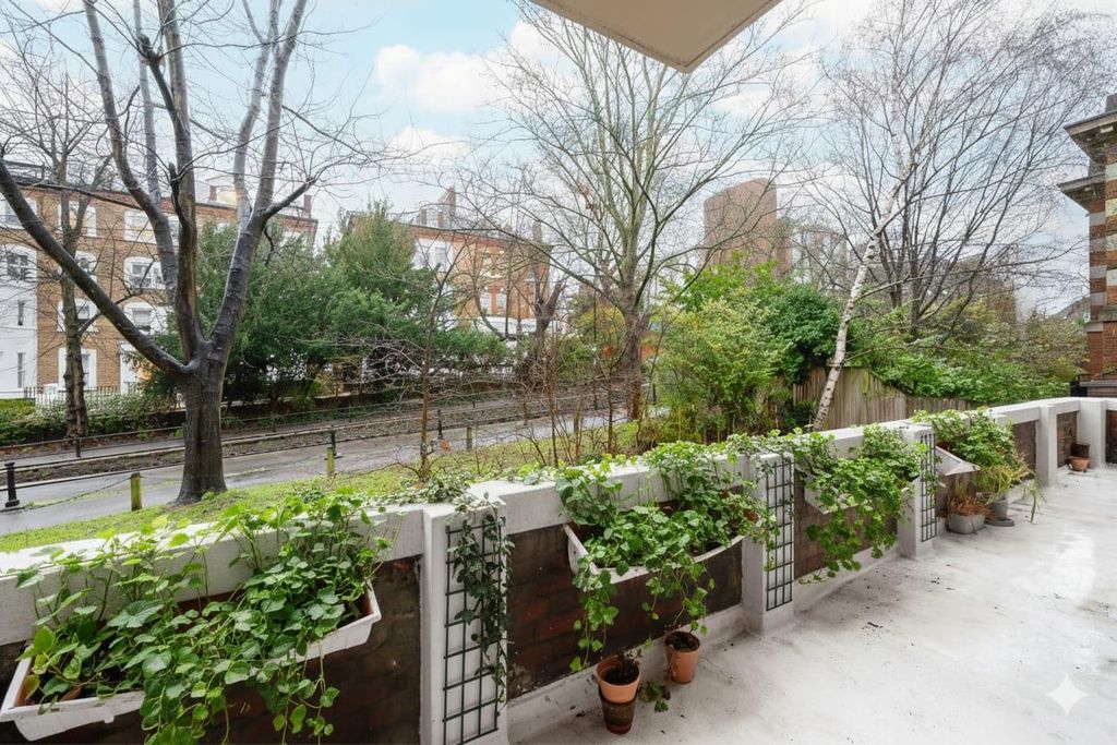 Property photo 3 of 8 Image