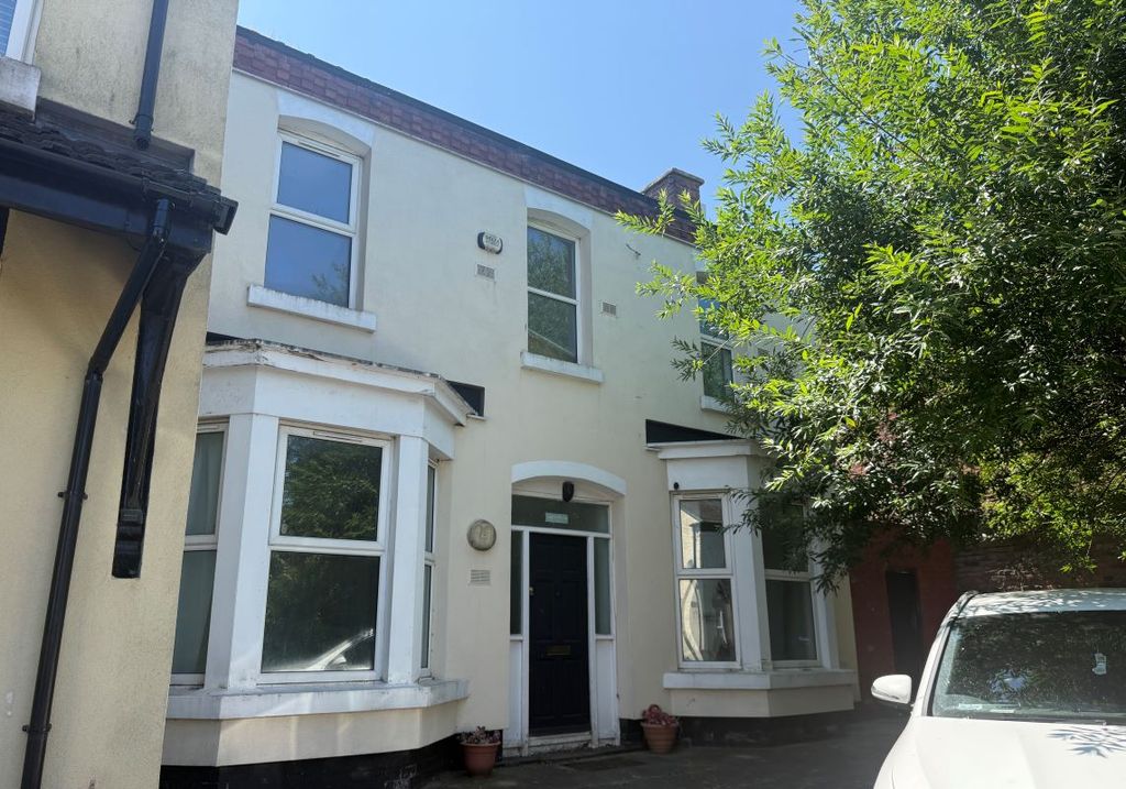 Property photo 1 of 1