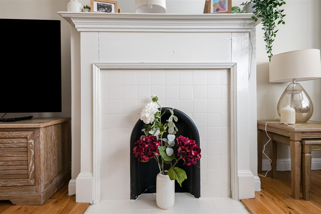 Property photo 3 of 39 12_73264.Jpg