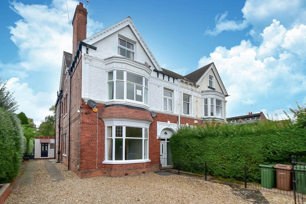 Property photo 1 of 19 External