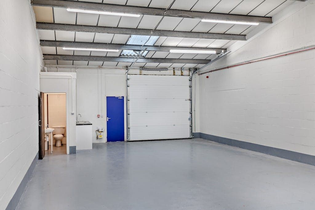 Property photo 3 of 8 Lake-Enterprise-Park_Unit-Unit-12_20241009-090541.Jpg