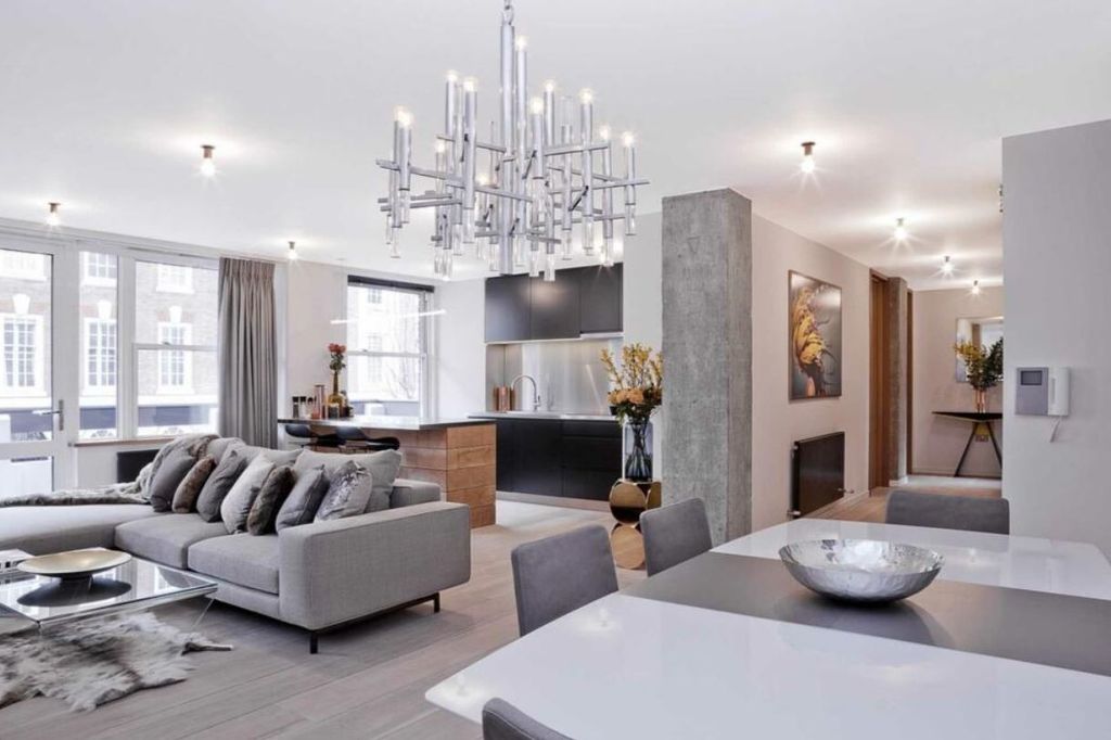 Property photo 1 of 8 2473552