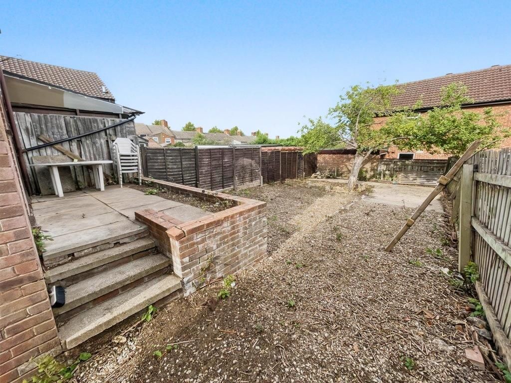 Property photo 2 of 2 Img.Front