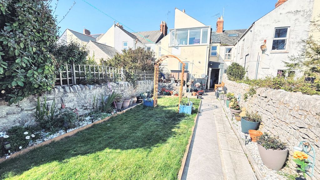 Property photo 1 of 15 New Garden 2