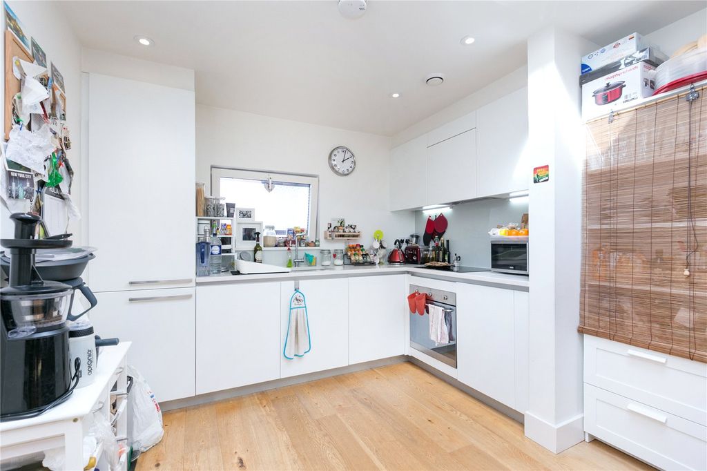 Property photo 2 of 9