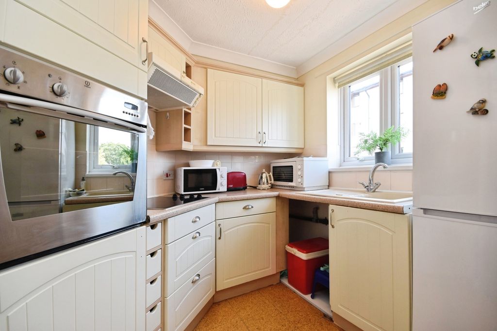 Property photo 2 of 13 Kitchen