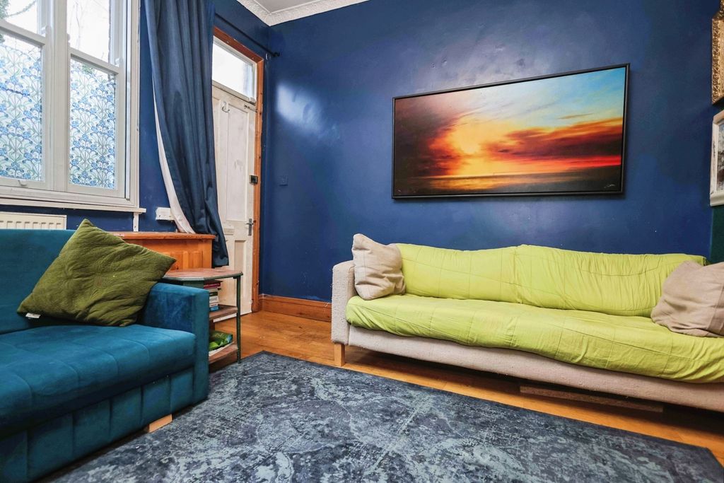 Property photo 3 of 15 Photo