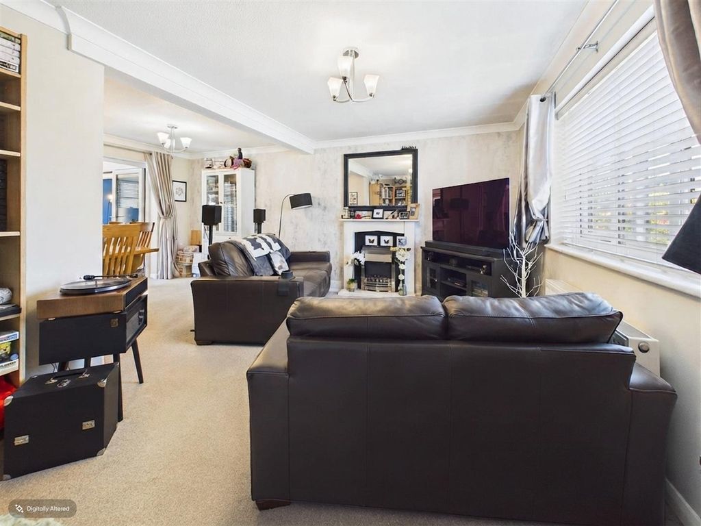 Property photo 3 of 12 Cam05510G0-Pr0253-Still004-001.Jpg