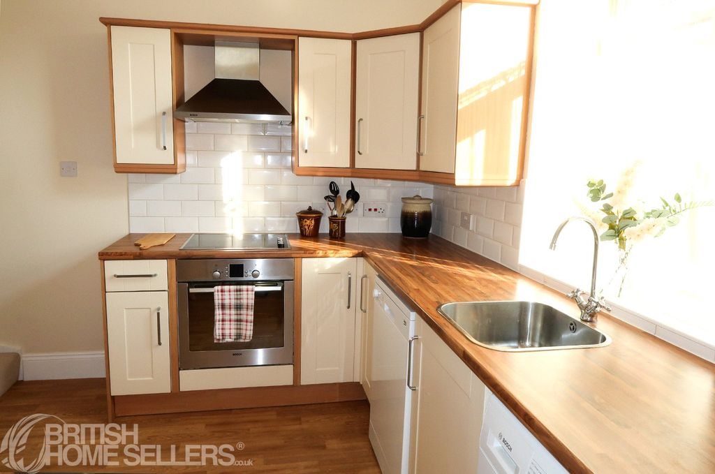 Property photo 3 of 17 Picture No. 08