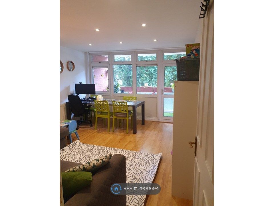 Property photo 2 of 26