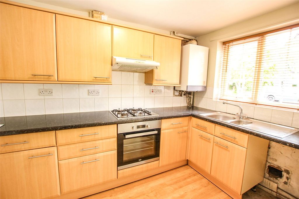 Property photo 3 of 17 Picture No. 02