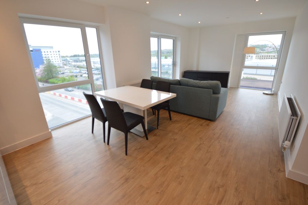 Property photo 2 of 12 3652863