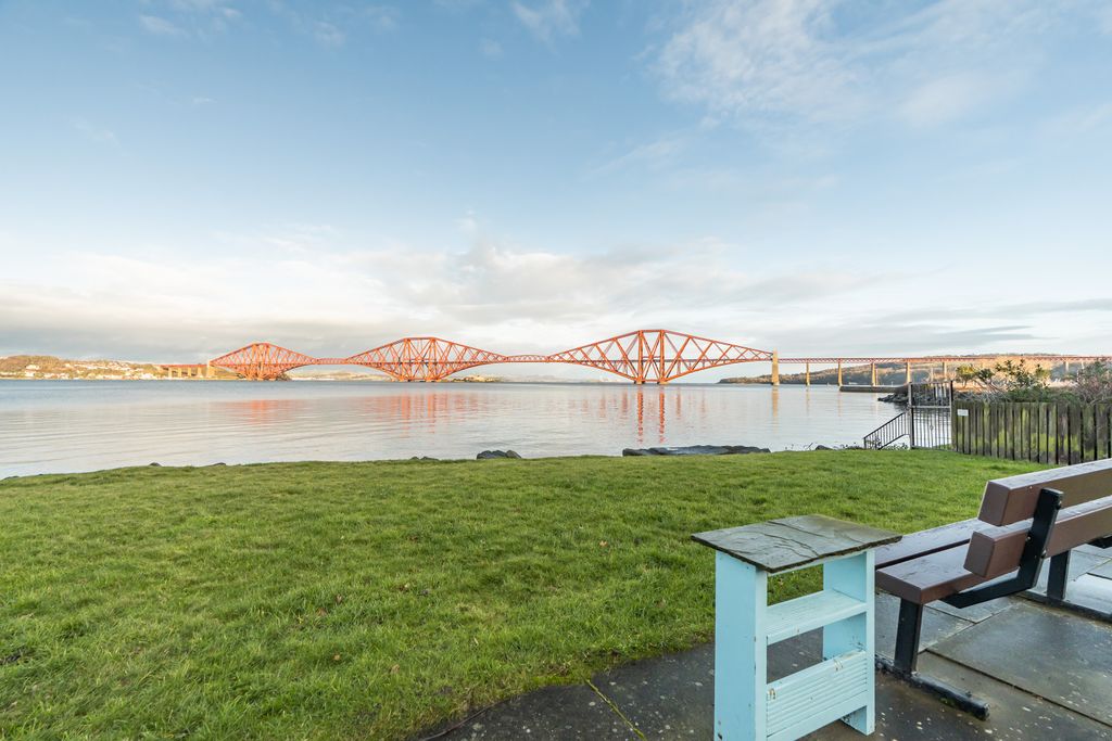 Property photo 2 of 21 Property Image 2