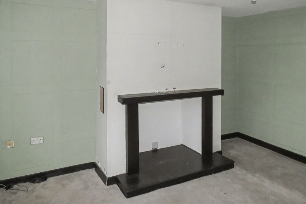 Property photo 2 of 19 48 Fell View, Chorley, Lancashire, Pr6 0Nu