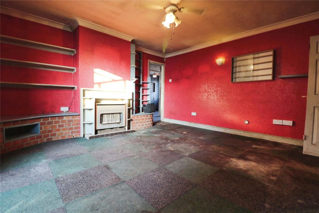 Property photo 3 of 5 Picture No. 04