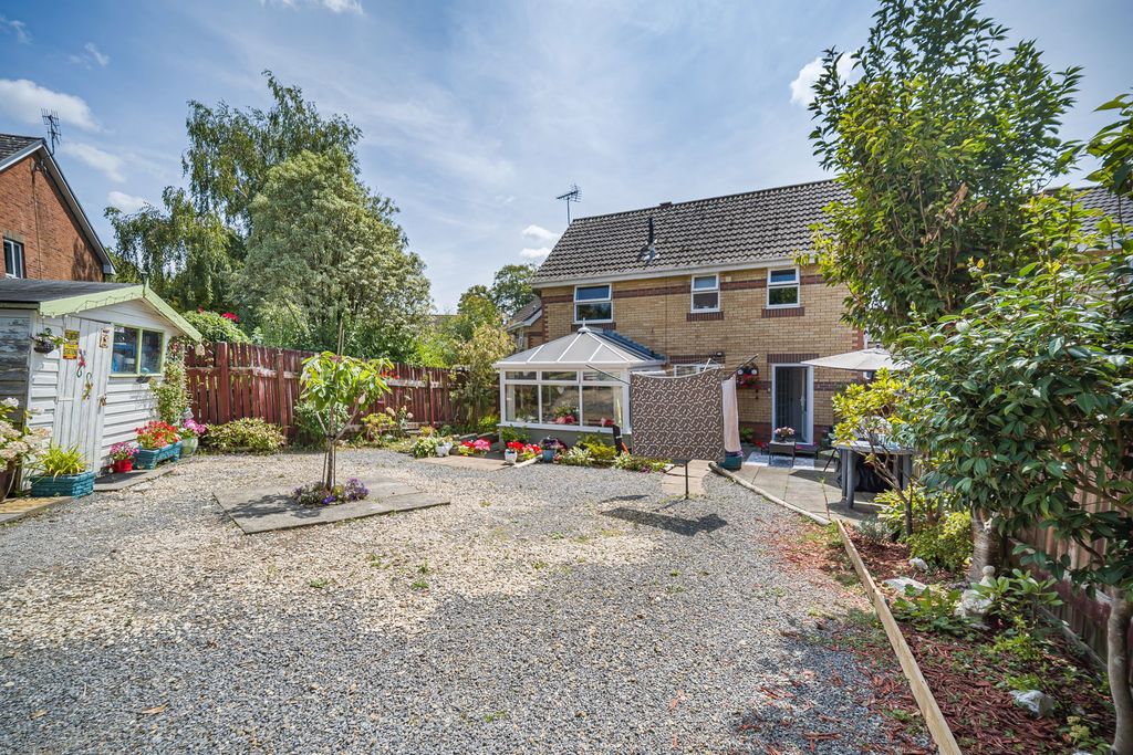 Property photo 3 of 36
