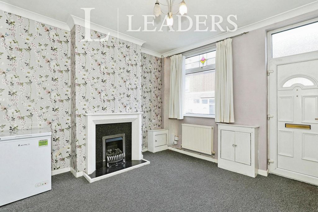 Property photo 1 of 10 Pbox-Img.Jpg