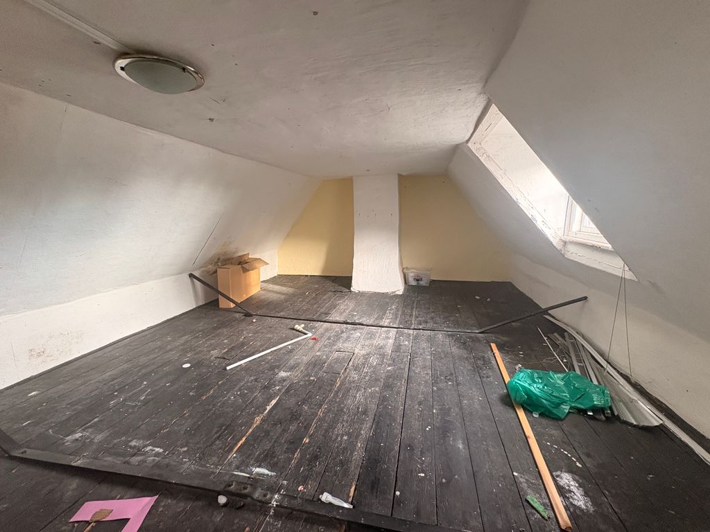 Property photo 2 of 8 Loft Room Or Attic Room