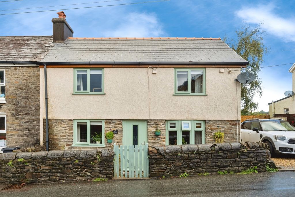Property photo 1 of 17 Photo