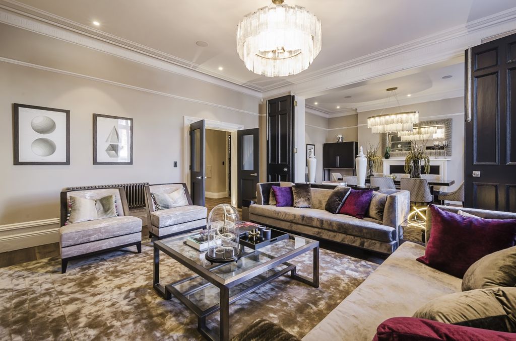 Property photo 1 of 21 Carlisle Mansions...