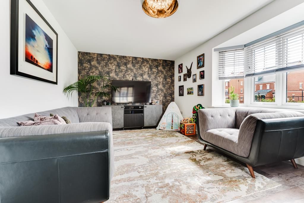 Property photo 2 of 41 14 Barn Owl Drive, Rothwell (39 Of 41).Jpg