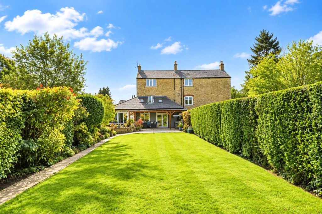 Property photo 1 of 34 Picture No. 38