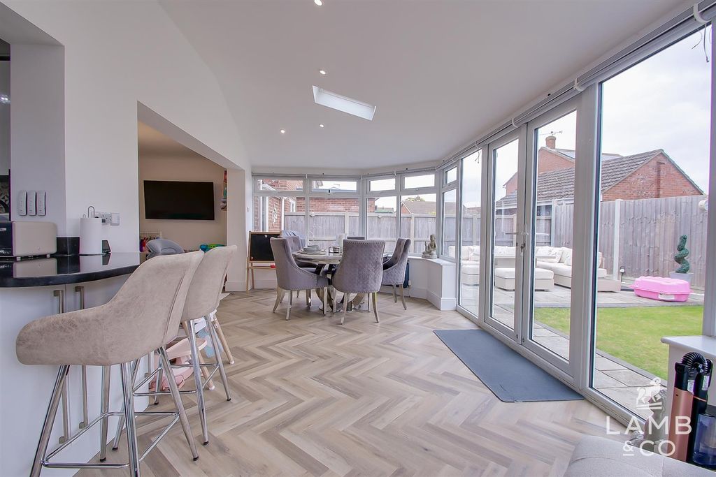 Additional image 4 of 3 bed detached house for saleCrome Road, Clacton-On-Sea CO16