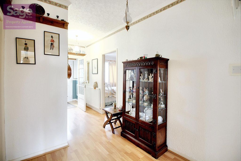 Property photo 3 of 26