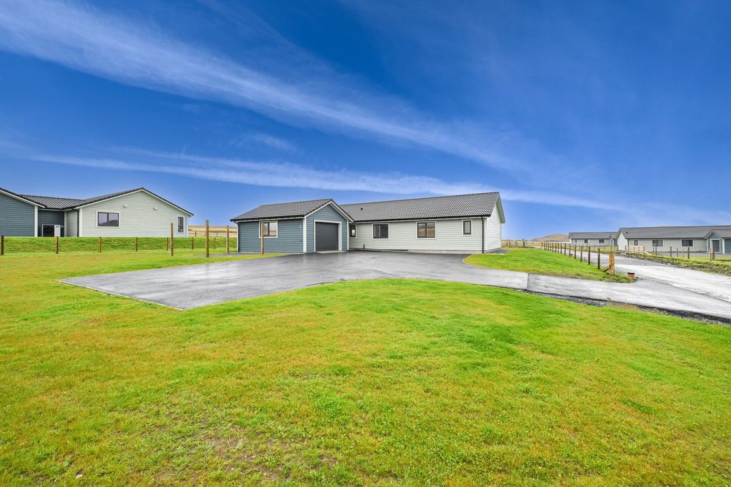 Property photo 1 of 48