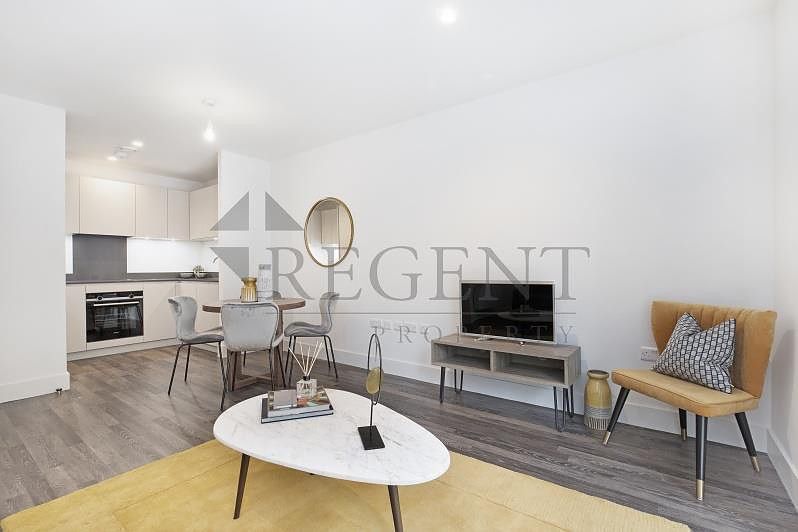 Property photo 2 of 11 (Main)