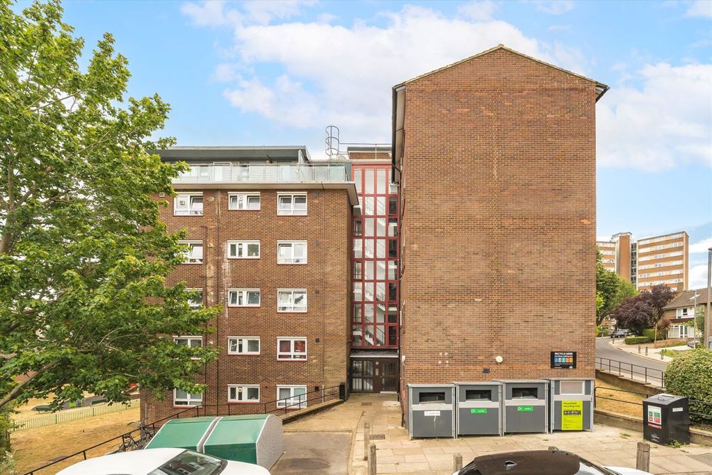 Property photo 1 of 7